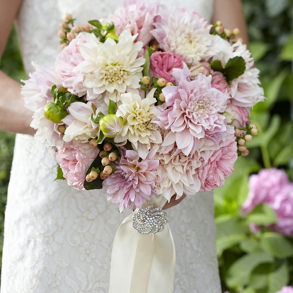 Heart's Promise Bouquet – Flowerland, Athol MA