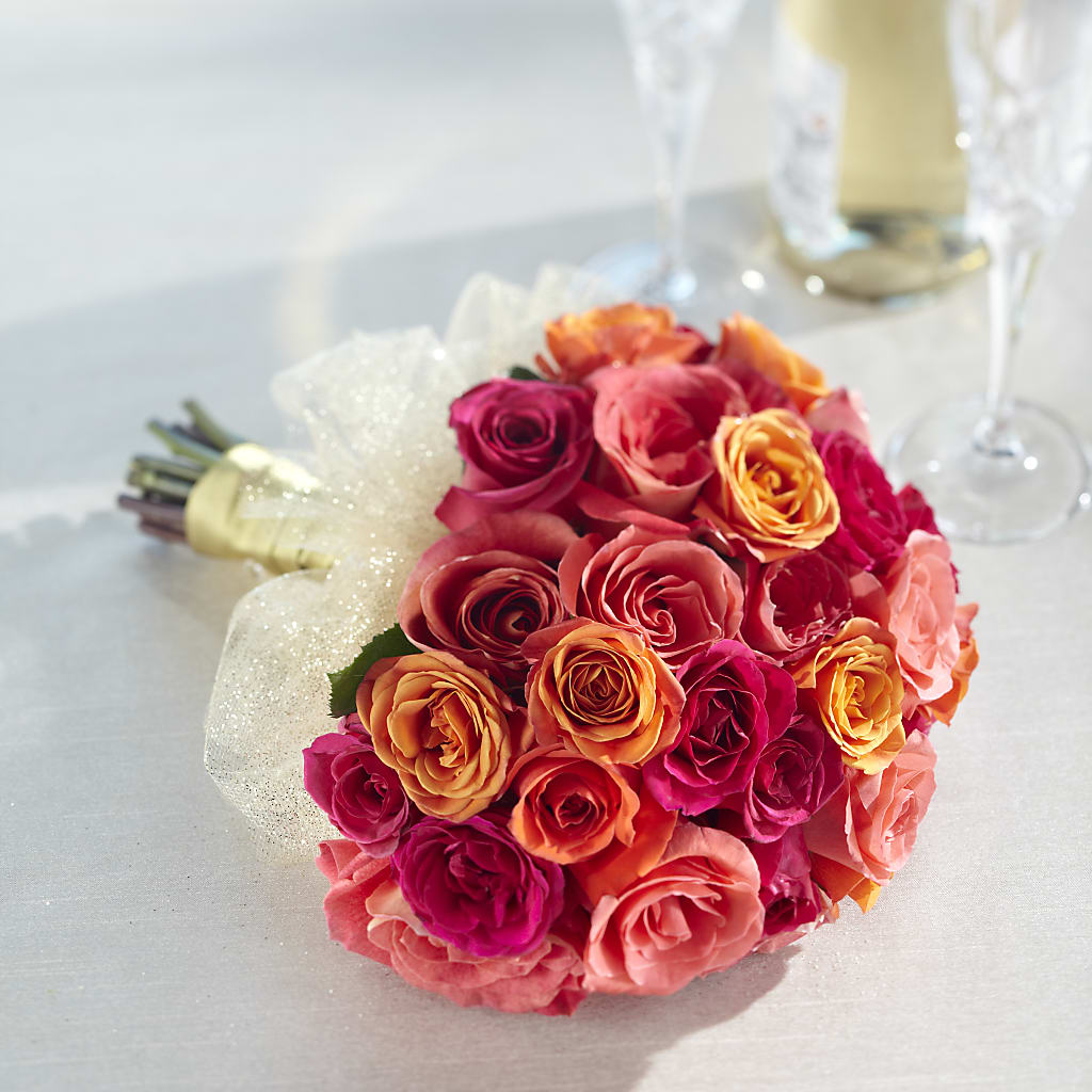 Sweet Roses Bouquet – Flowerland, Athol MA