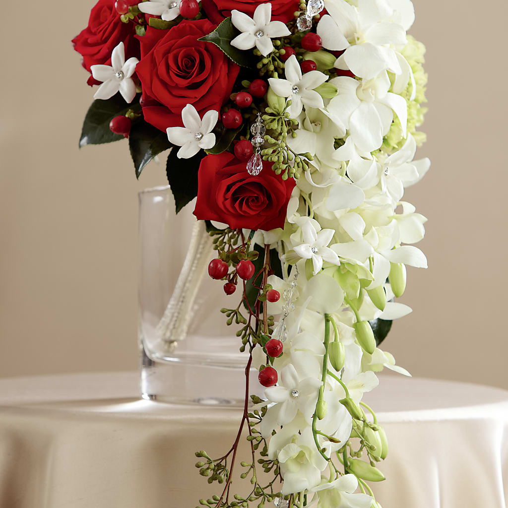 Here Comes the Bride Bouquet – Flowerland, Athol MA