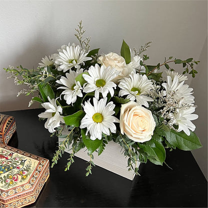 Fresh Linen Box Bouquet –  Flowerland, Athol MA
