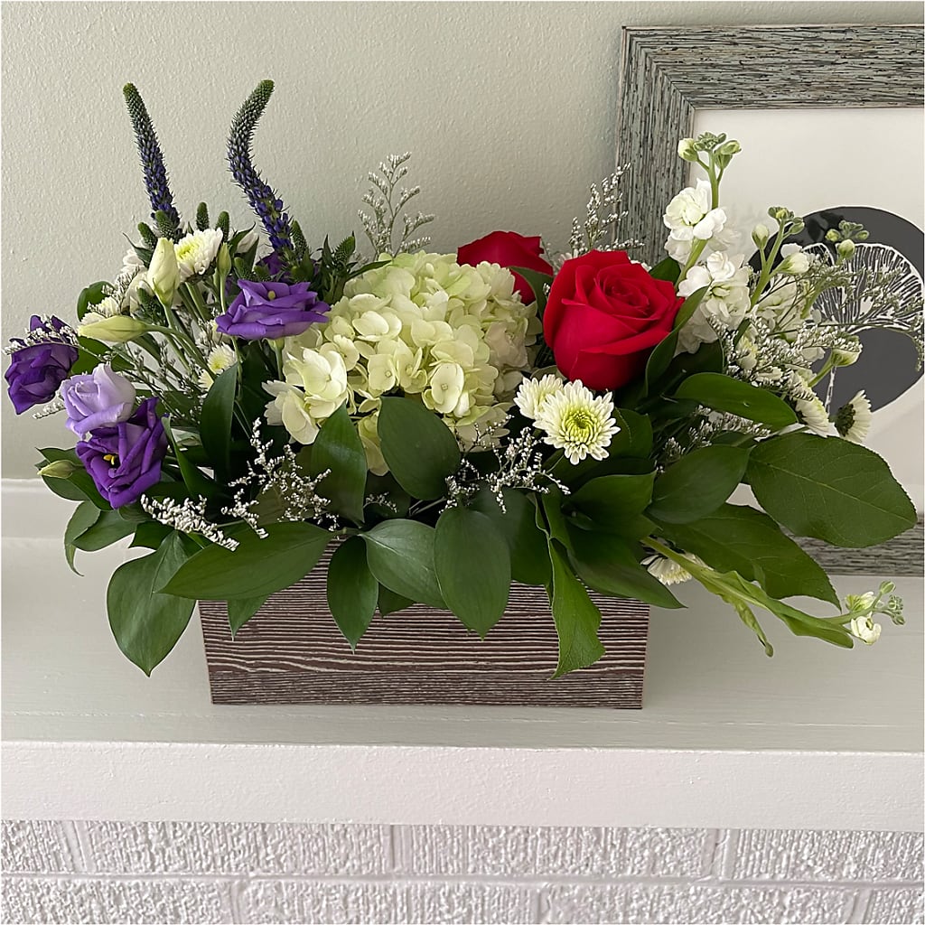 Sweet Magnolia Bouquet –  Flowerland, Athol MA