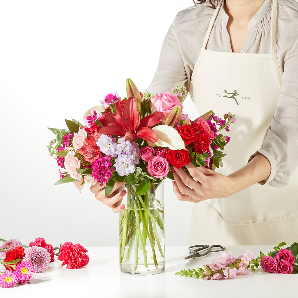 Swooning Over You - A Luxury Florist Original –  Flowerland, Athol MA
