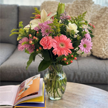 Pastel Tradition - A Florist Original –  Flowerland, Athol MA