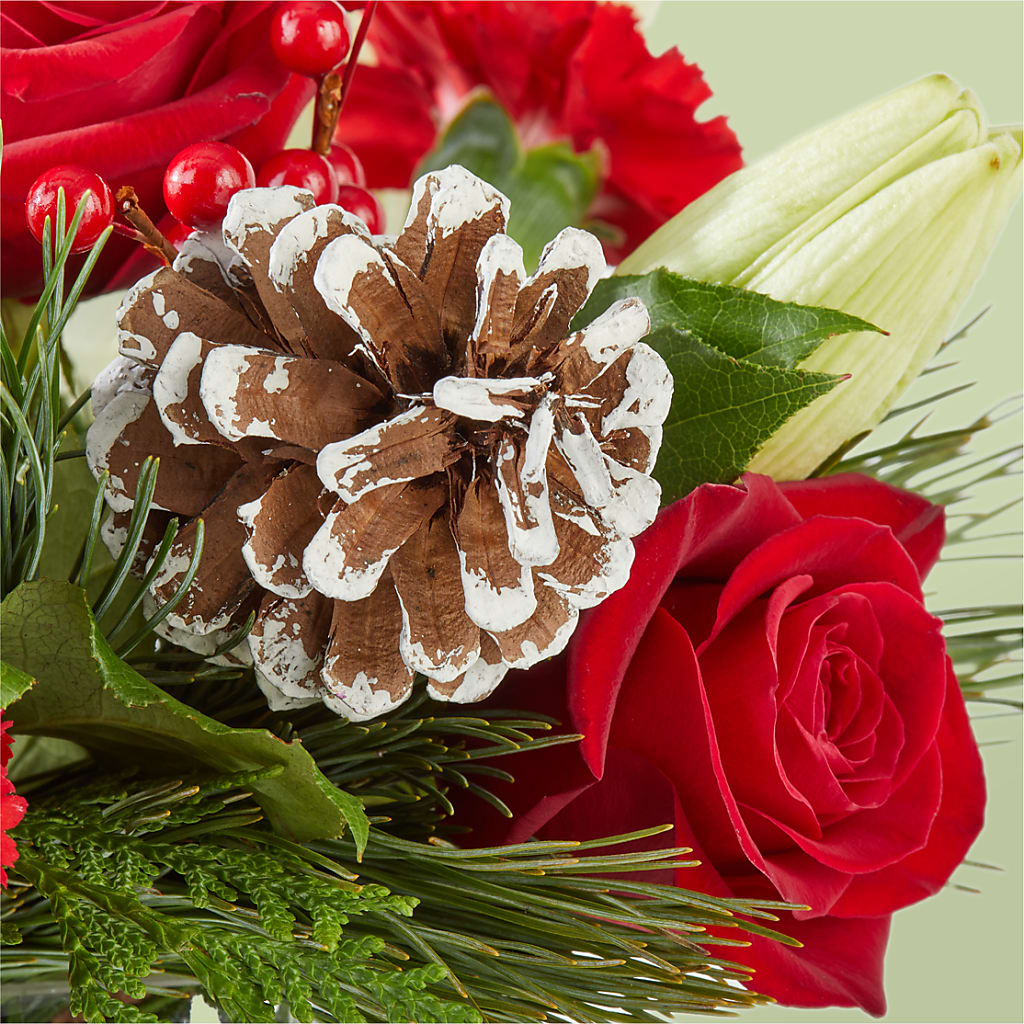 Glistening Icicles Bouquet –  Flowerland, Athol MA