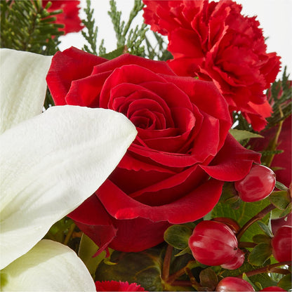 Oh So Jolly Bouquet –  Flowerland, Athol MA