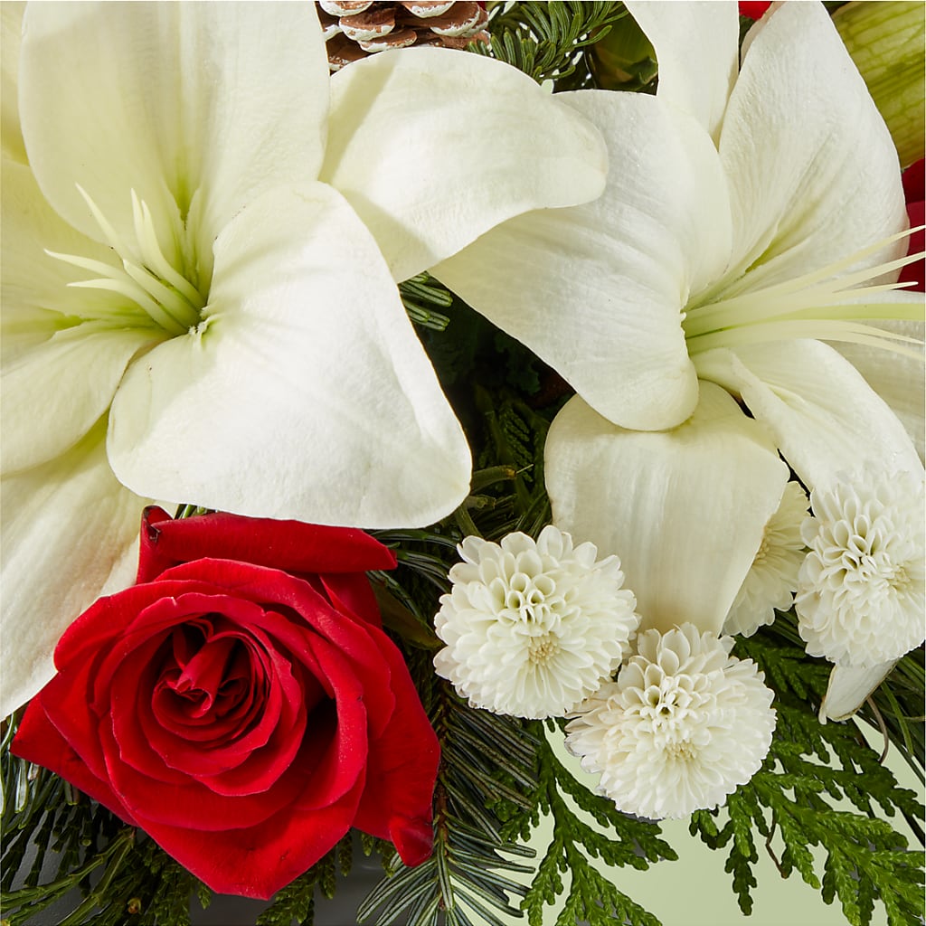 Seasonal Festivities Centerpiece –  Flowerland, Athol MA