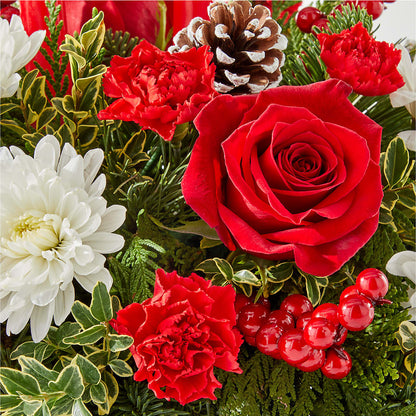 Holiday Soiree Centerpiece –  Flowerland, Athol MA